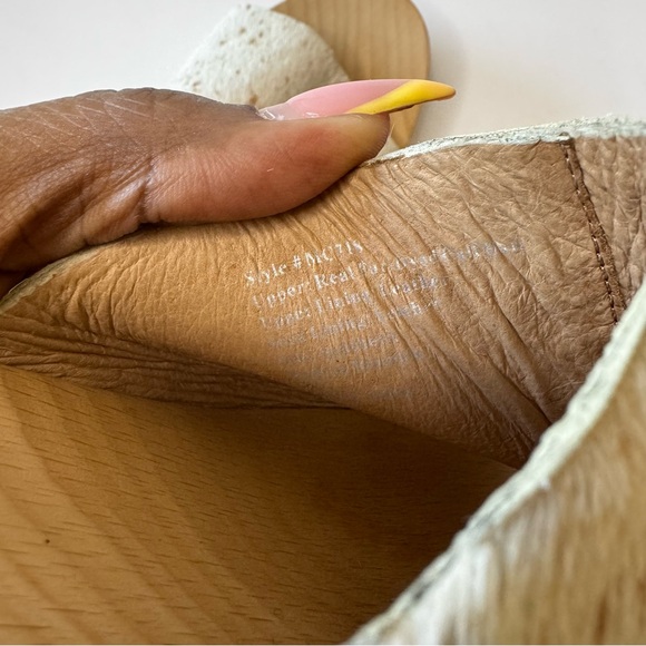 Madewell The Evelyn Slide Clog in Spotted Calf Hair - Picture 7 of 8